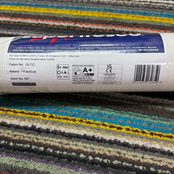 NWT* Graham & Brown 20-727 Athena Wallpaper, White/Gold - Picture 7 of 8